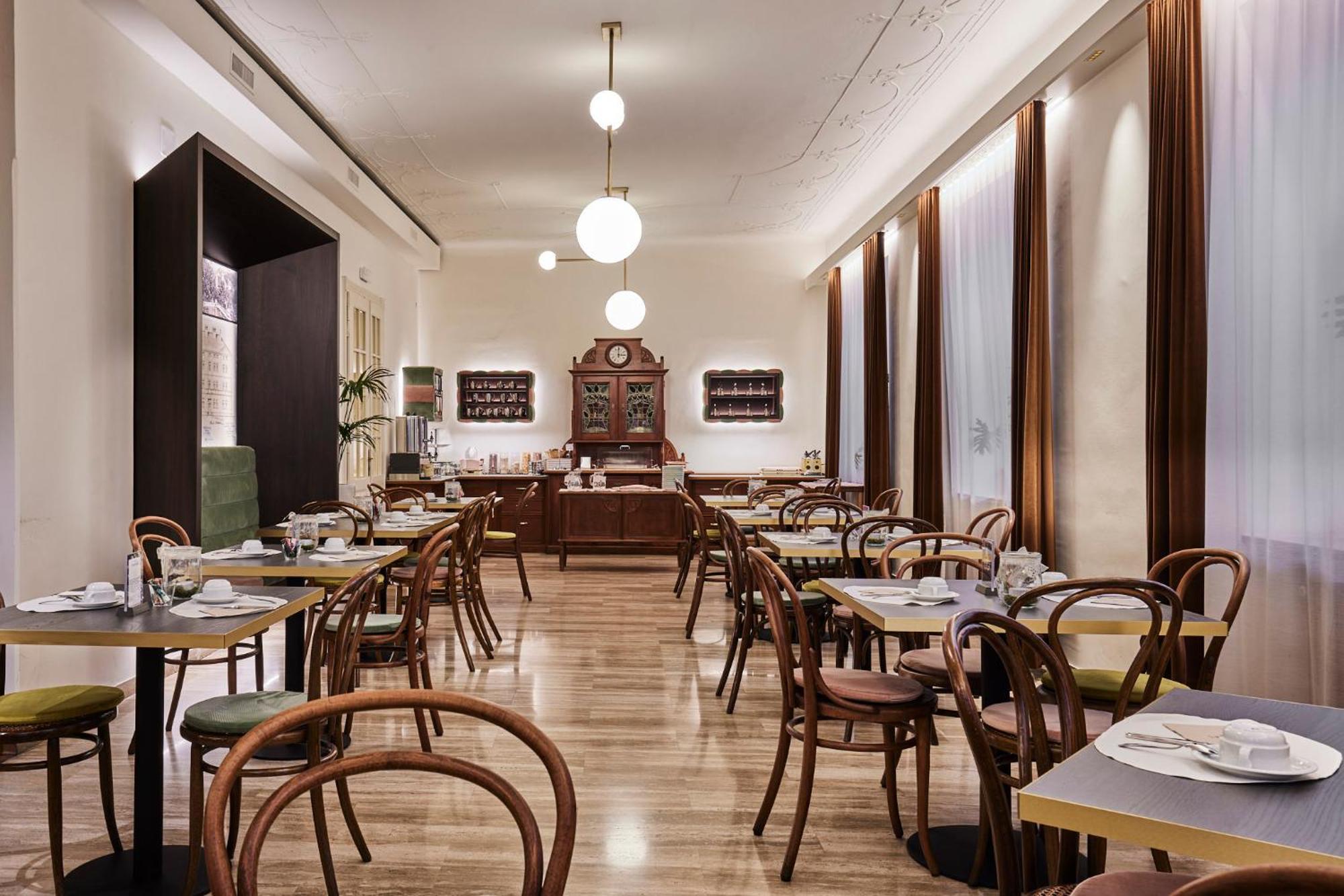 Hotel Jarolim Бресаноне Екстериор снимка