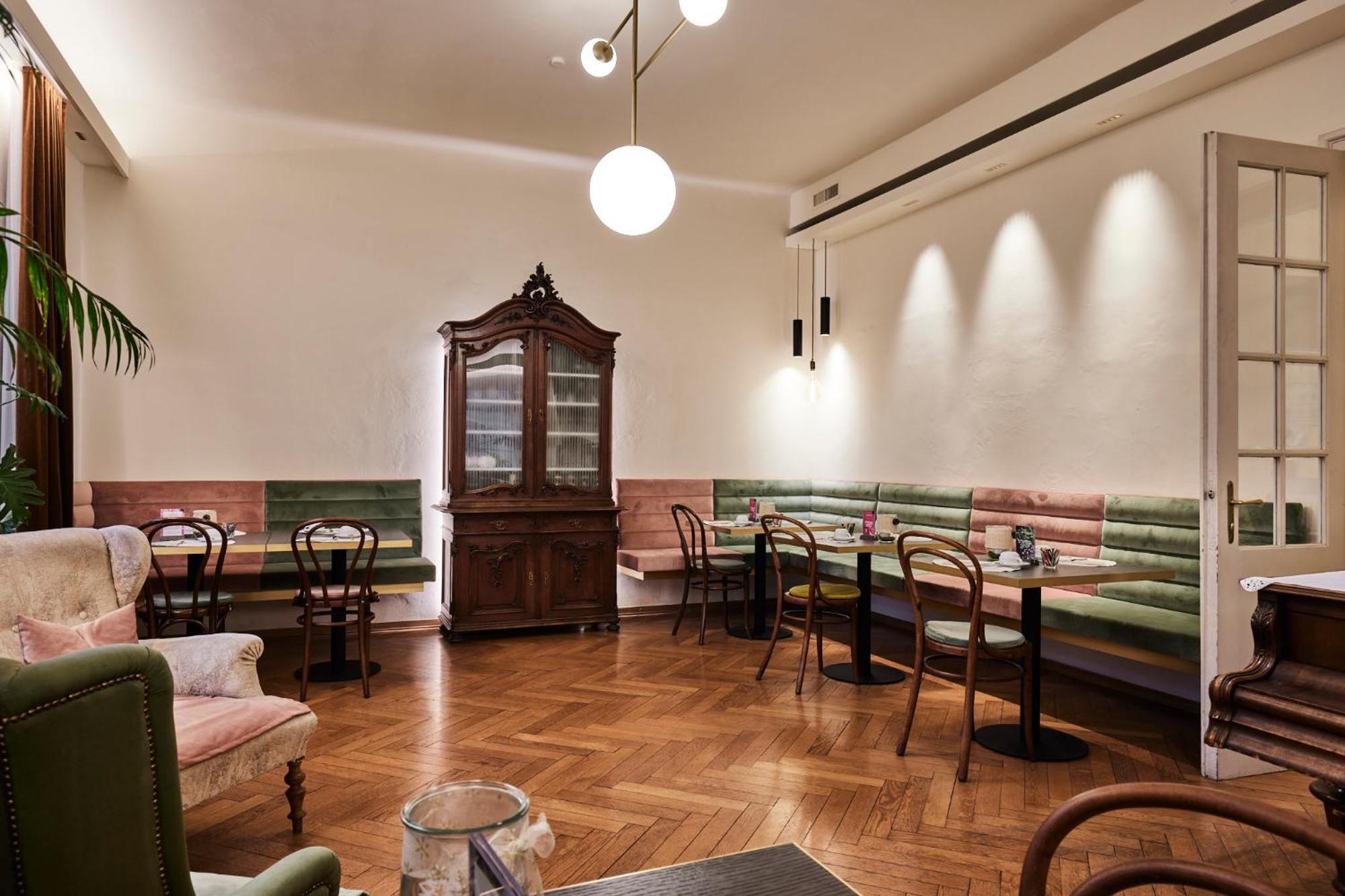 Hotel Jarolim Бресаноне Екстериор снимка