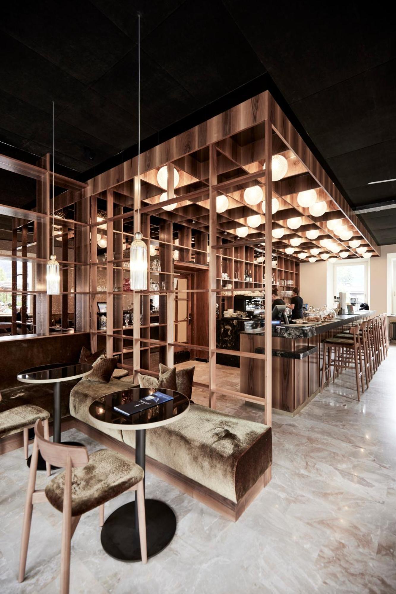 Hotel Jarolim Бресаноне Екстериор снимка